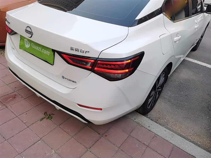 Фото 8 - Nissan Sylphy