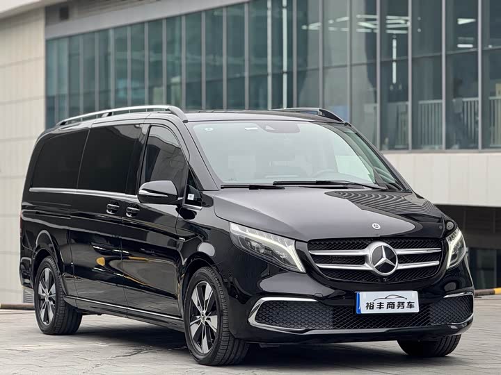 Фото 4 - Mercedes-Benz V-Class