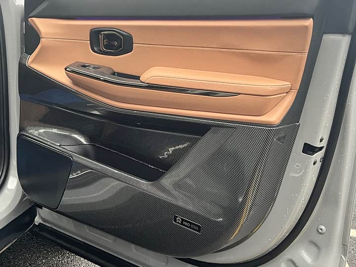 Фото 13 - Nio ES8