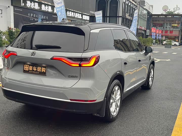 Фото 14 - Nio ES8