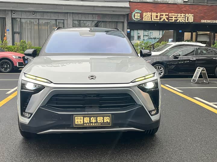 Фото 2 - Nio ES8