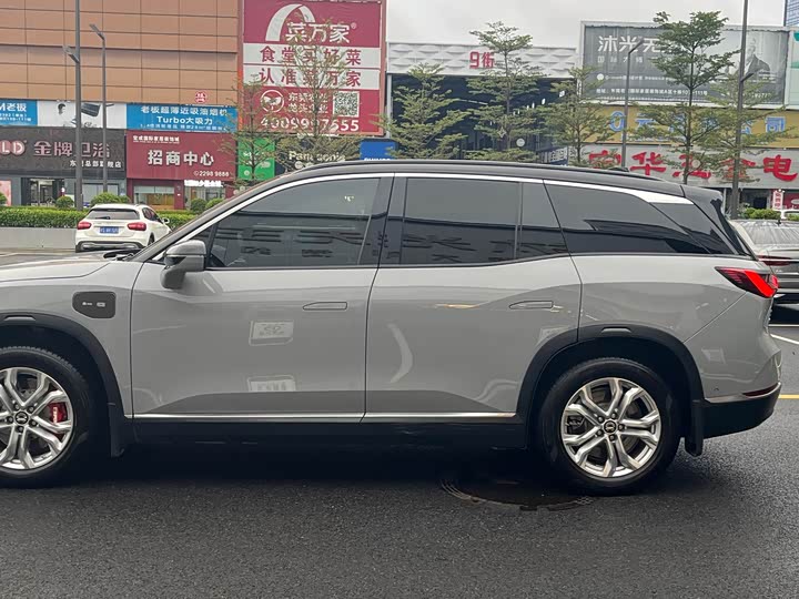 Фото 4 - Nio ES8