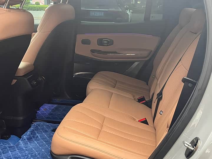 Фото 7 - Nio ES8