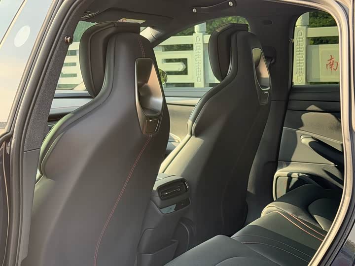 Фото 6 - Xiaomi SU7