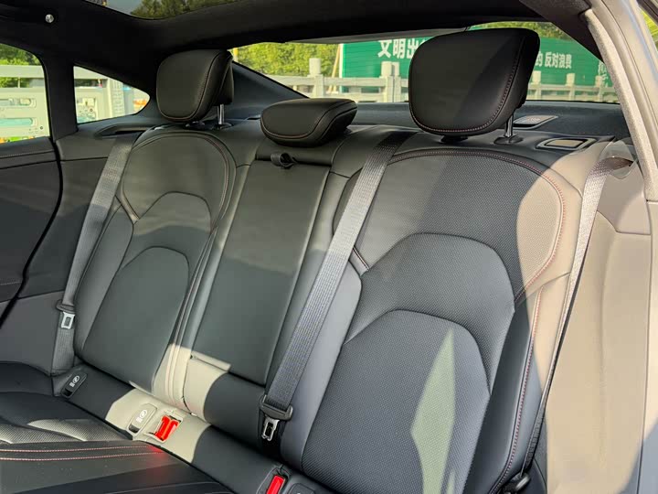 Фото 7 - Xiaomi SU7