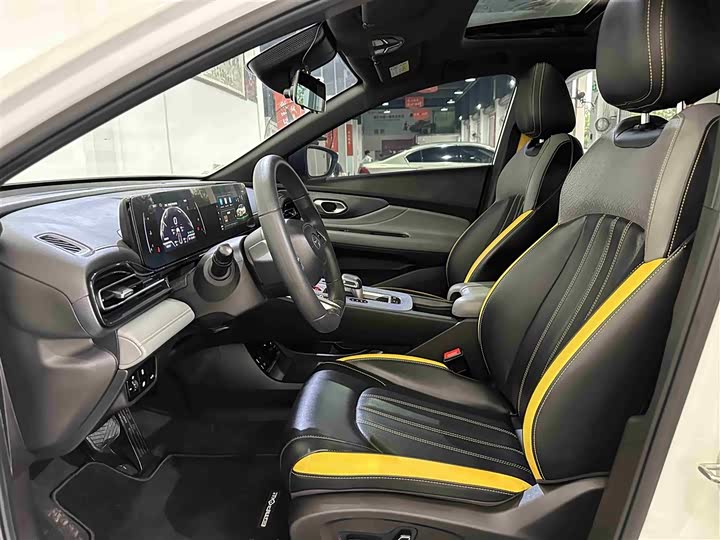 Фото 4 - GAC Trumpchi Empow R