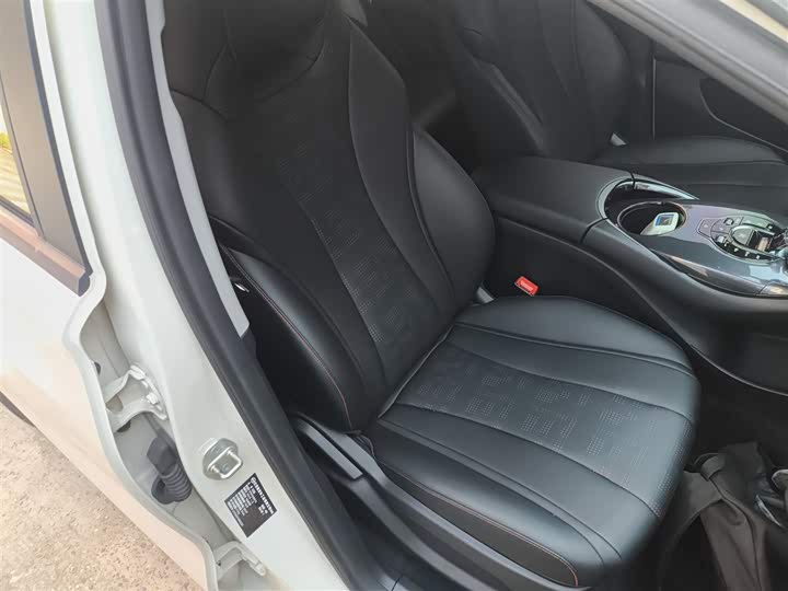 Фото 24 - BYD E2