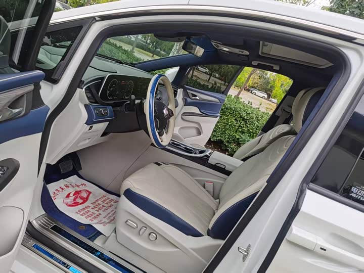 Фото 3 - Buick GL8 ES