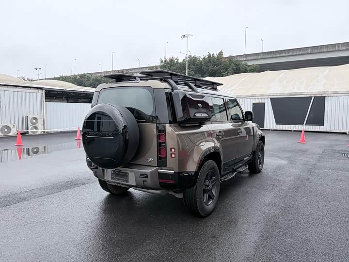 Фото 11 - Land Rover Defender
