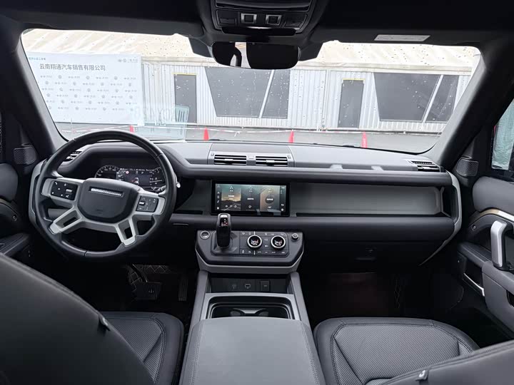 Фото 8 - Land Rover Defender