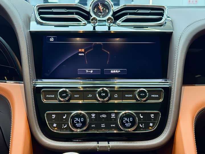 Фото 8 - Bentley Bentayga