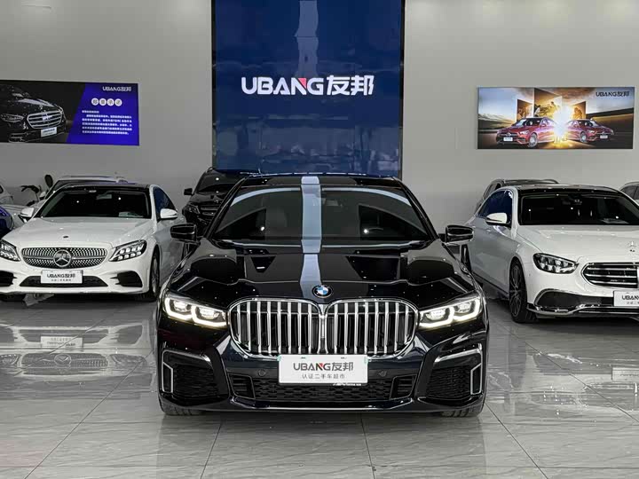 Фото 2 - BMW 7 Series