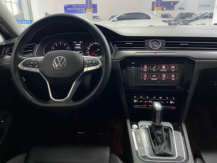 Фото 5 - Volkswagen Magotan