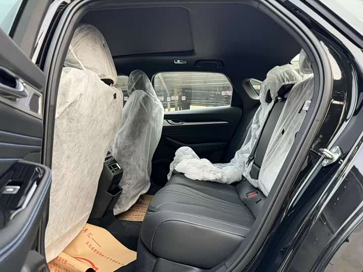 Photo 6 - Geely Preface