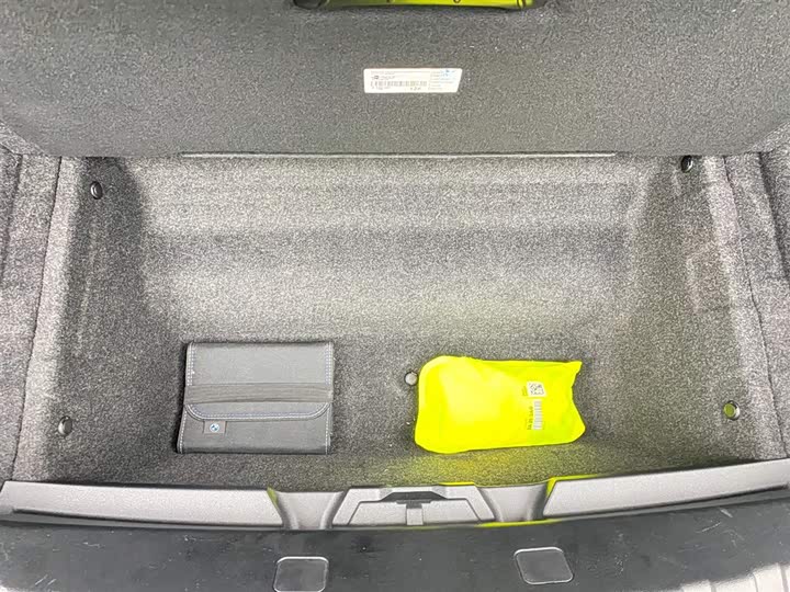 Фото 19 - BMW i3