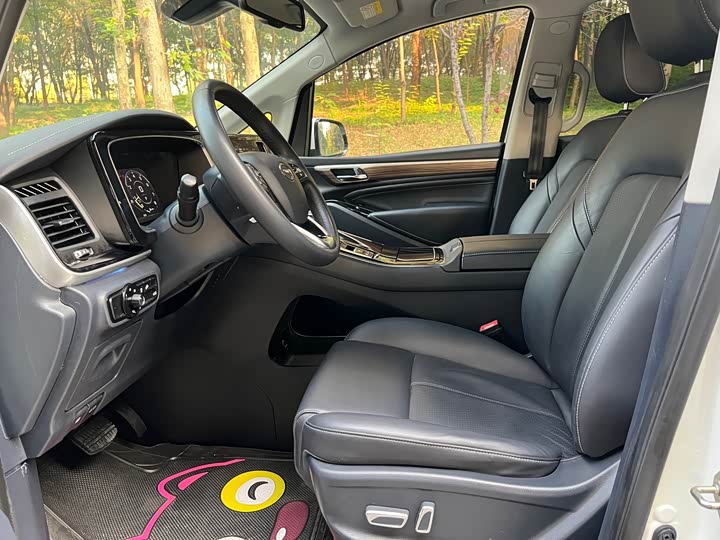 Фото 7 - GAC Trumpchi M8