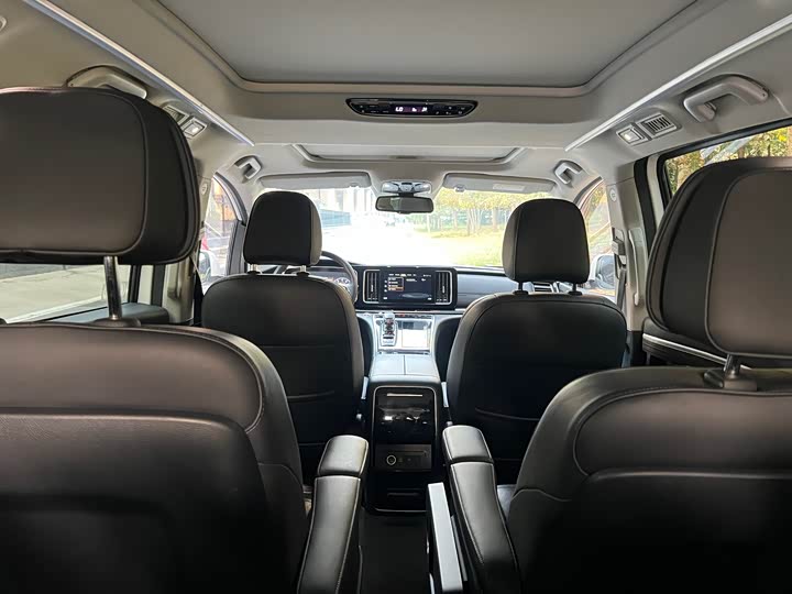 Фото 9 - GAC Trumpchi M8