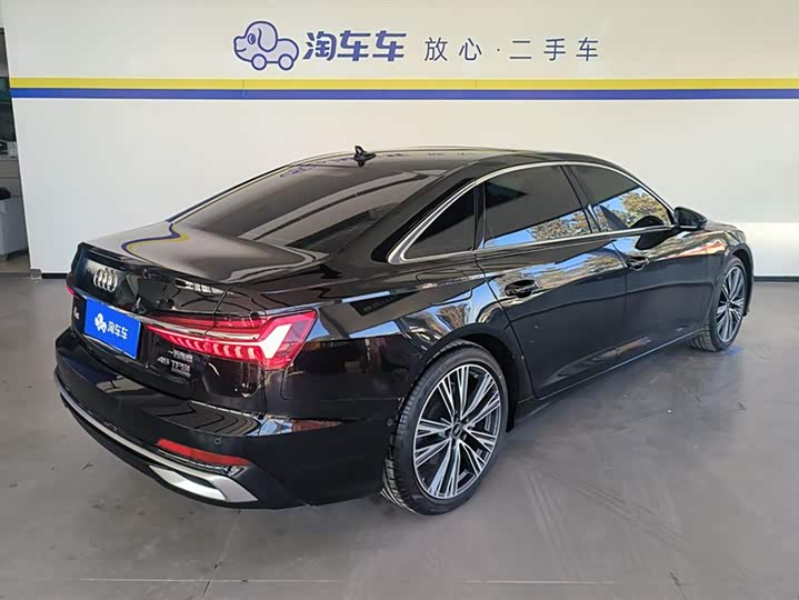 Фото 3 - Audi A6L