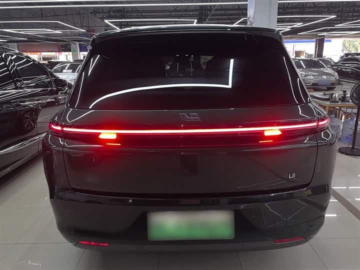 Фото 22 - LiXiang L8