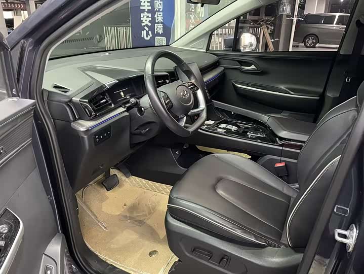 Фото 10 - Hyundai Custo