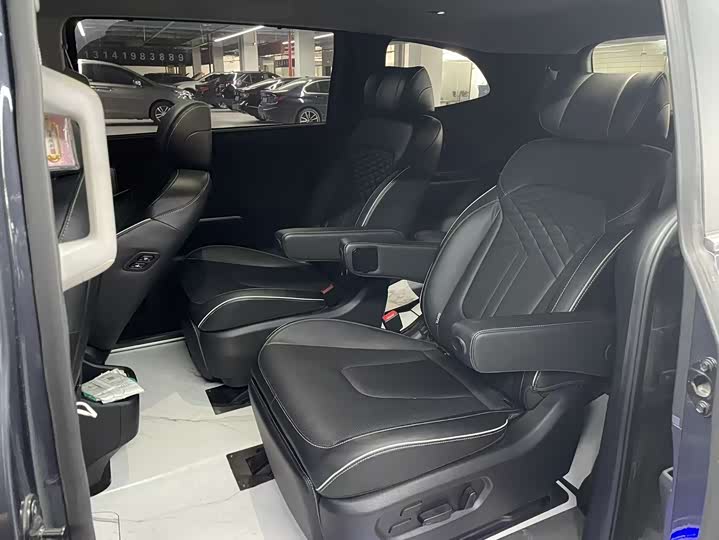 Фото 6 - Hyundai Custo