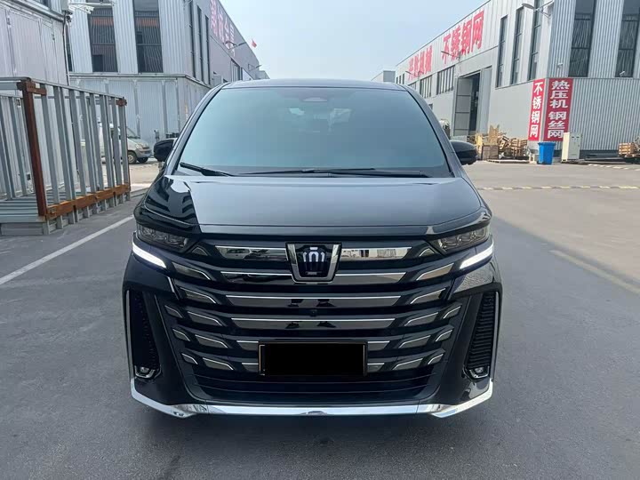 Фото 1 - Toyota Vellfire