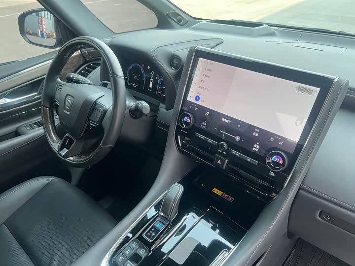 Фото 12 - Toyota Vellfire