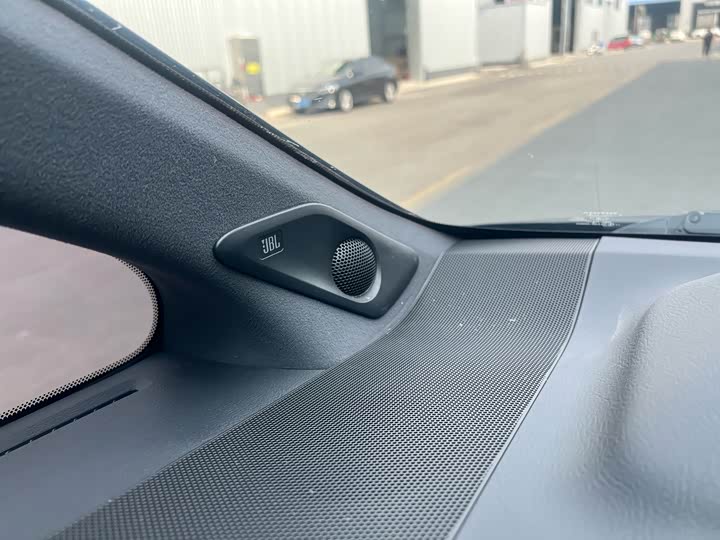 Фото 14 - Toyota Vellfire