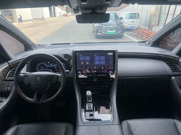 Фото 7 - Toyota Vellfire