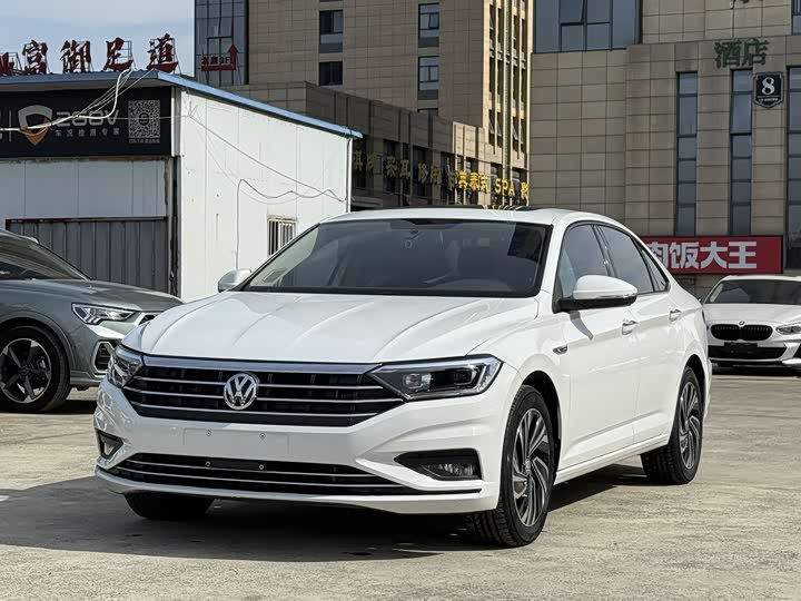 Фото 1 - Volkswagen Sagitar L