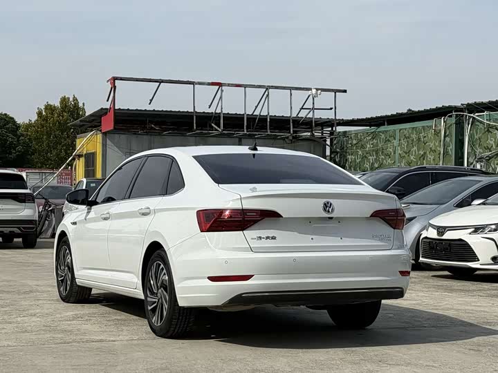 Фото 7 - Volkswagen Sagitar L