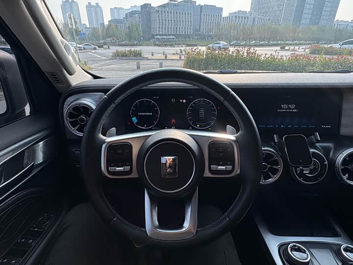 Фото 13 - Tank 300