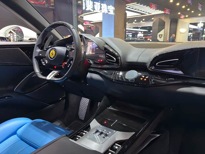 Ferrari Purosangue 2023 2023款 6.5L V12