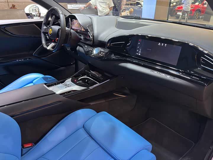 Ferrari Purosangue 2023 2023款 6.5L V12
