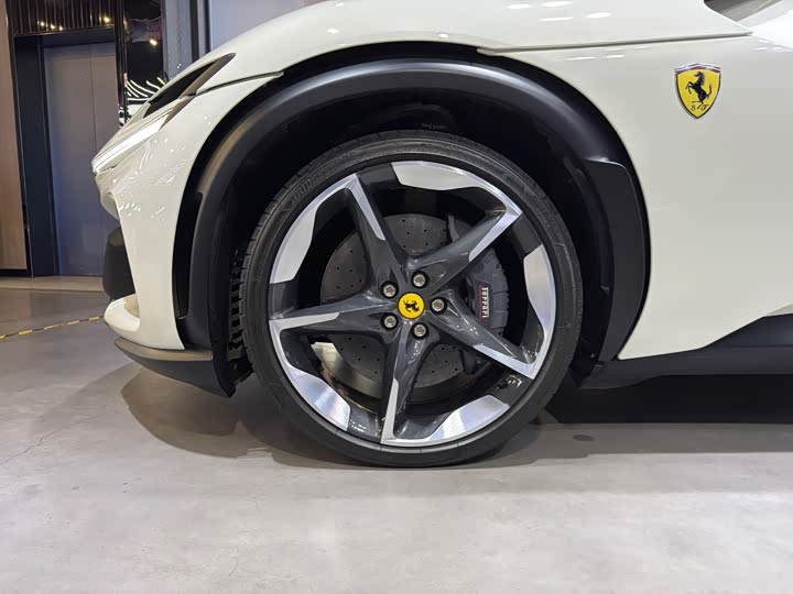 Ferrari Purosangue 2023 2023款 6.5L V12