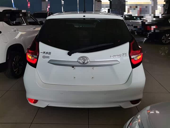 Фото 6 - Toyota Vios FS