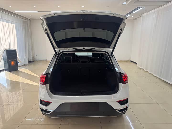 Фото 20 - Volkswagen T-Roc