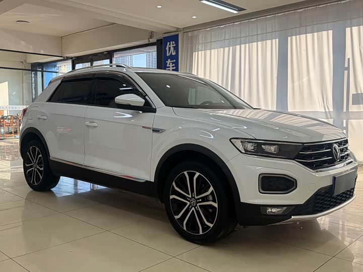 Фото 3 - Volkswagen T-Roc