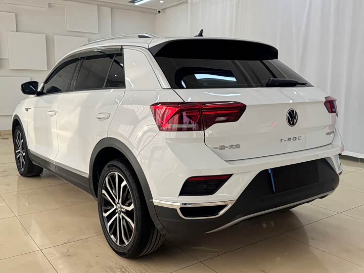Фото 4 - Volkswagen T-Roc