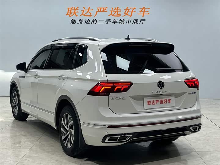 Фото 25 - Volkswagen Tiguan L Hybrid