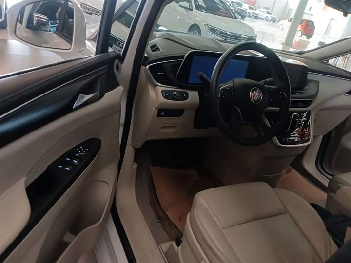 Фото 16 - Buick GL8 ES