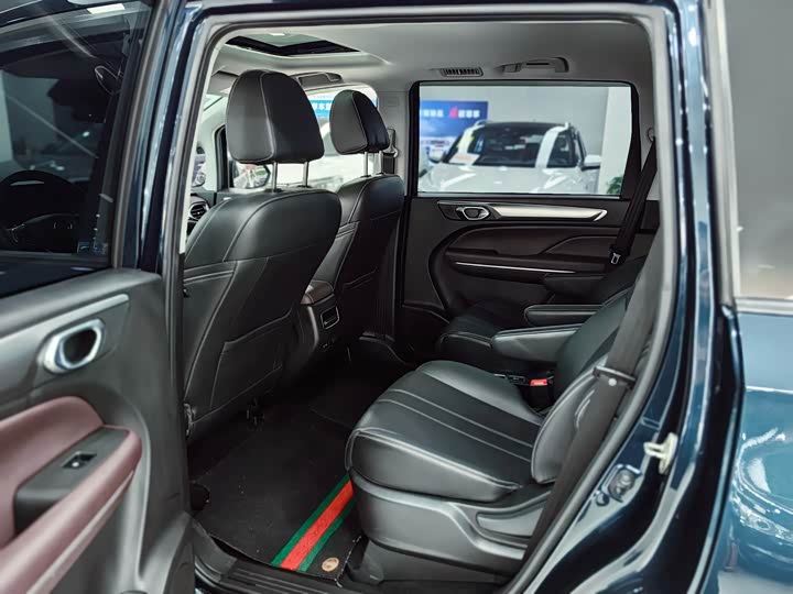 Фото 7 - GAC Trumpchi M6