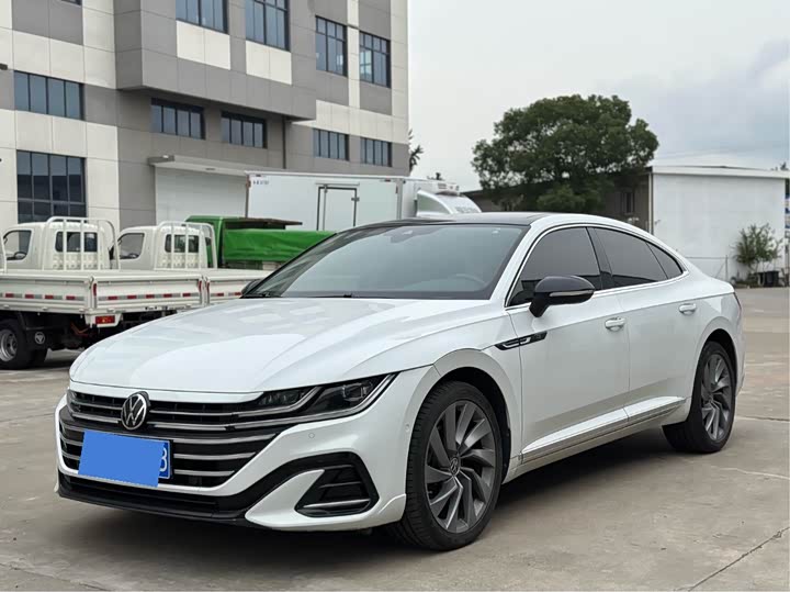 Фото 1 - Volkswagen CC