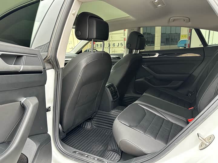 Фото 5 - Volkswagen CC