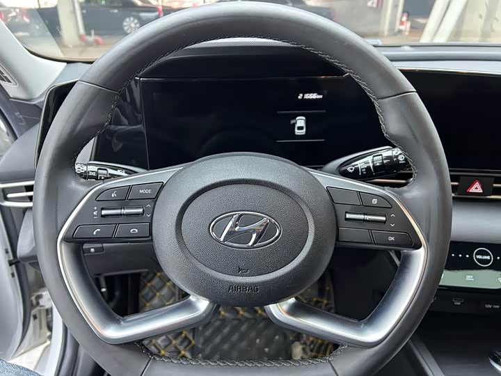 Фото 13 - Hyundai Elantra N line