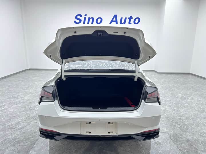 Фото 19 - Hyundai Elantra N line