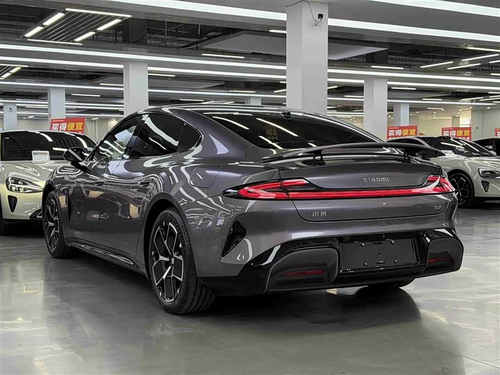 Фото 15 - Xiaomi SU7