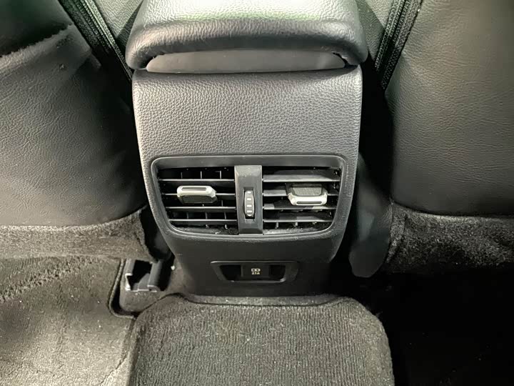 Фото 14 - Toyota Levin