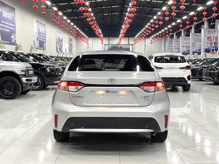 Фото 5 - Toyota Levin