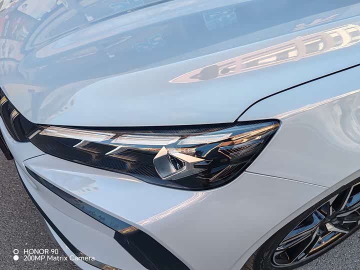 Фото 17 - Geely Binrui